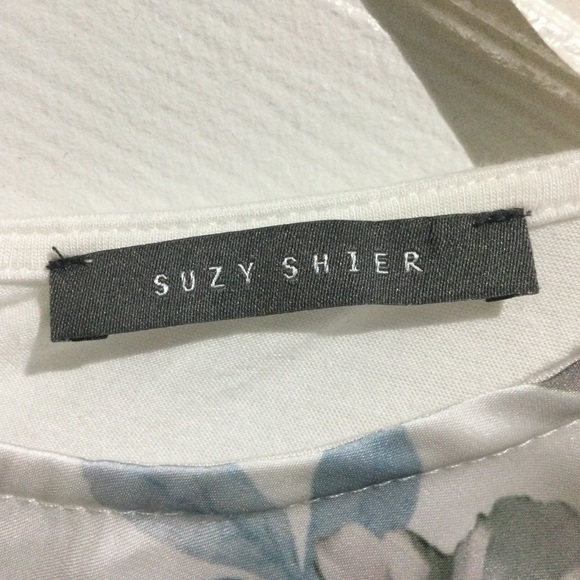 Suzy Shier White Floral Rayon Blouse - Picture 2 of 6